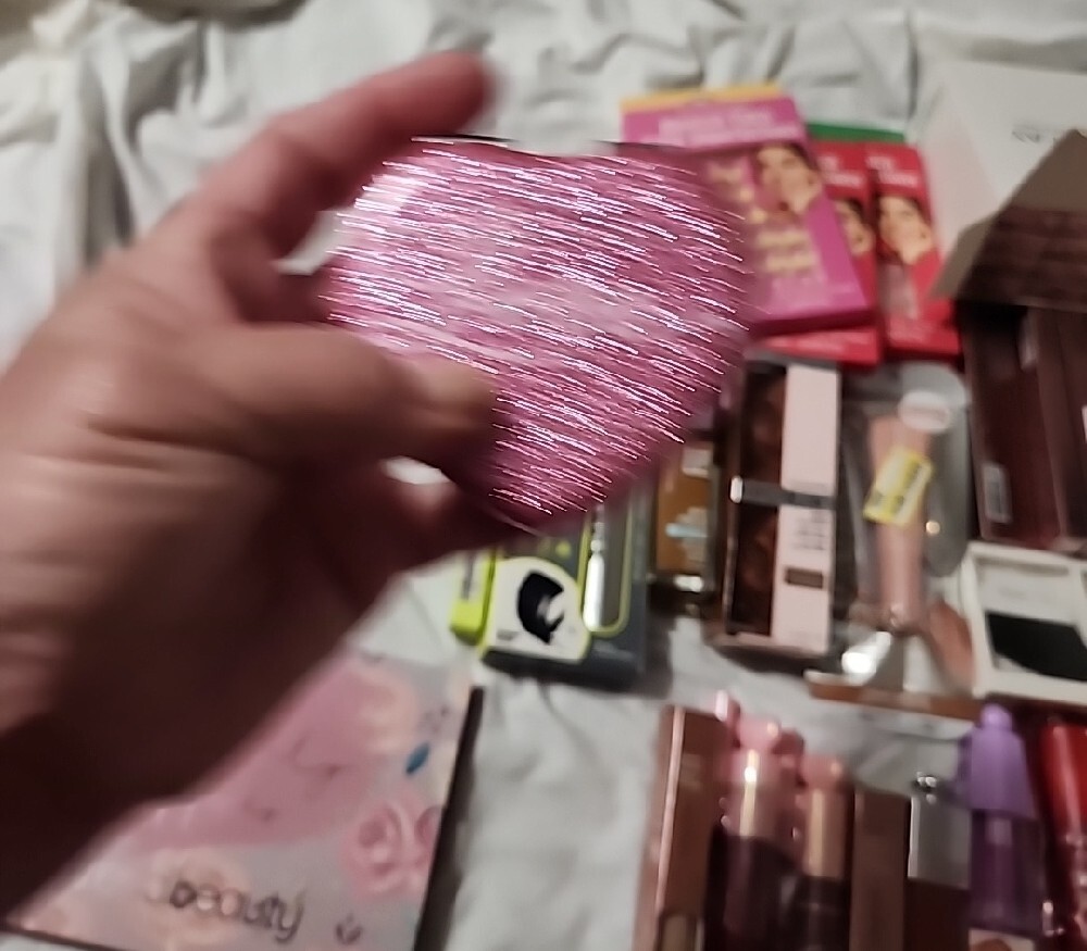 Self Care And Makeup Bundle 46 Items - Picture 5 of 16